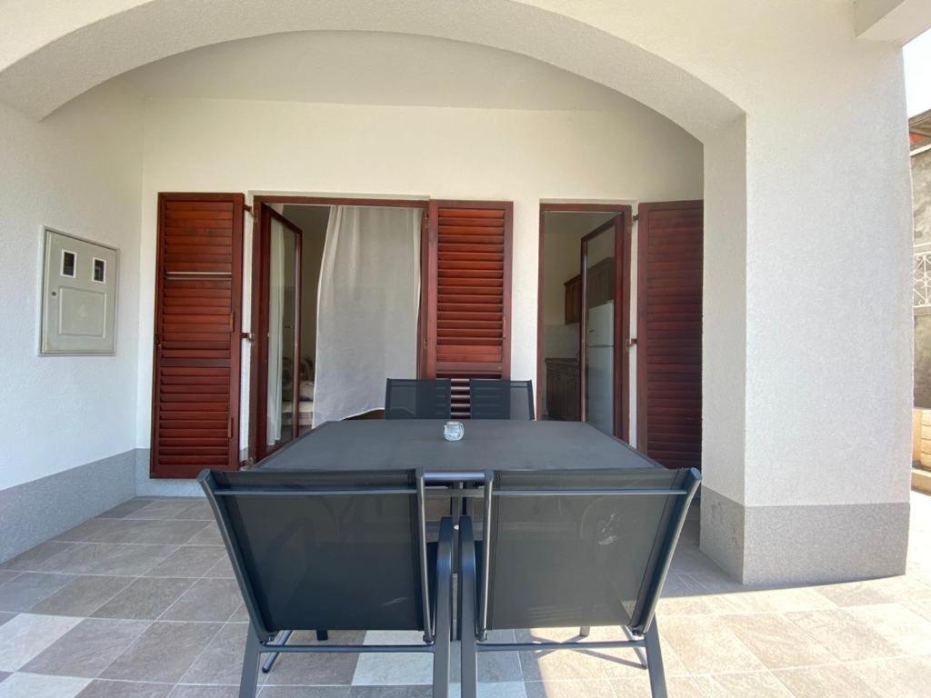 Apartmani Anita Zaboric Εξωτερικό φωτογραφία